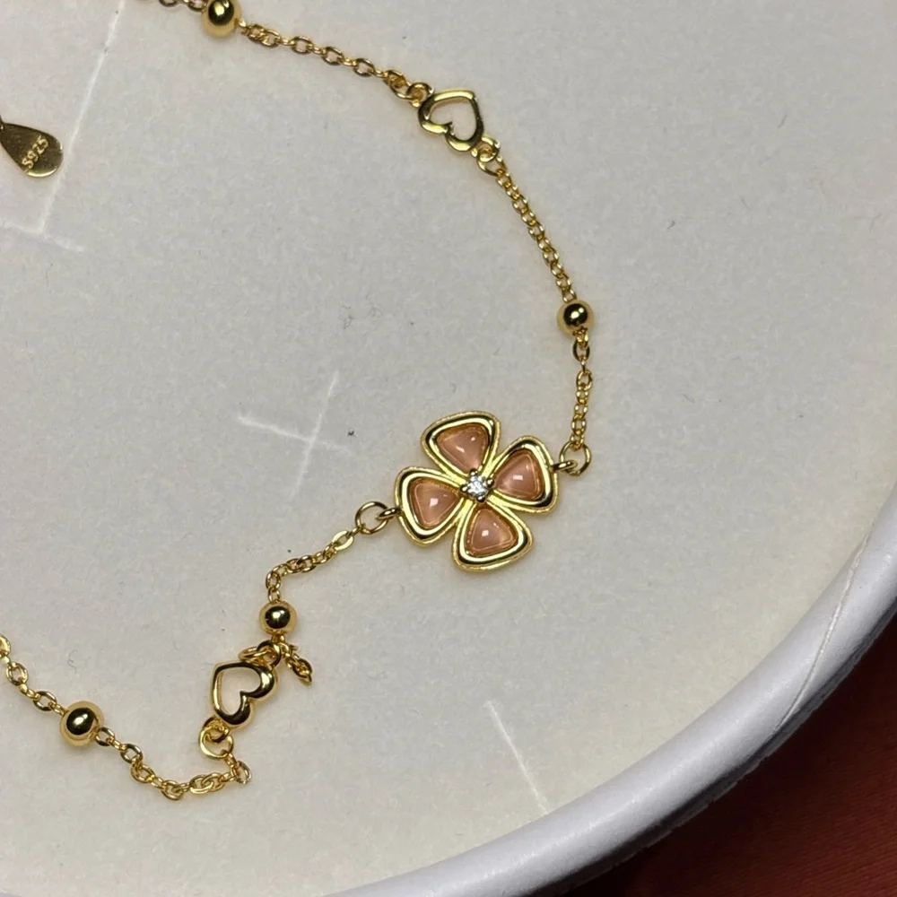 New Gold Plated Sterling Silver Four Leaf Clover Bracelet With Flower Box - Picture 5 of 9